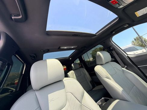 Used 2023 Kia Telluride SX X-Line AWD/4WD image 29