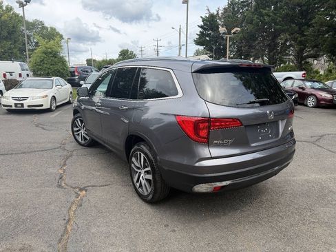 Used 2016 Honda Pilot Touring image 5