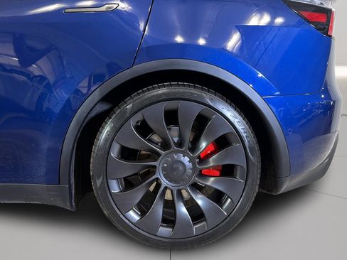 Used 2022 Tesla Model Y Performance AWD/4WD image 37