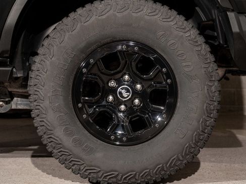 Used 2024 Ford Bronco Badlands AWD/4WD image 22