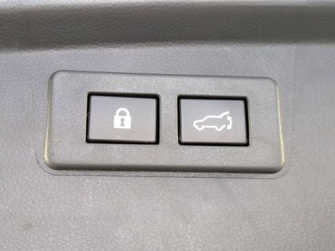 Used 2023 Subaru Outback Limited AWD/4WD image 32