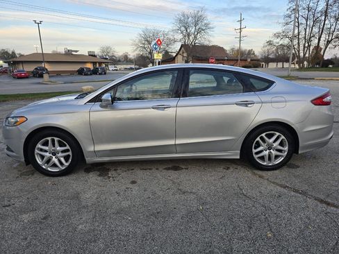 Used 2014 Ford Fusion SE image 5