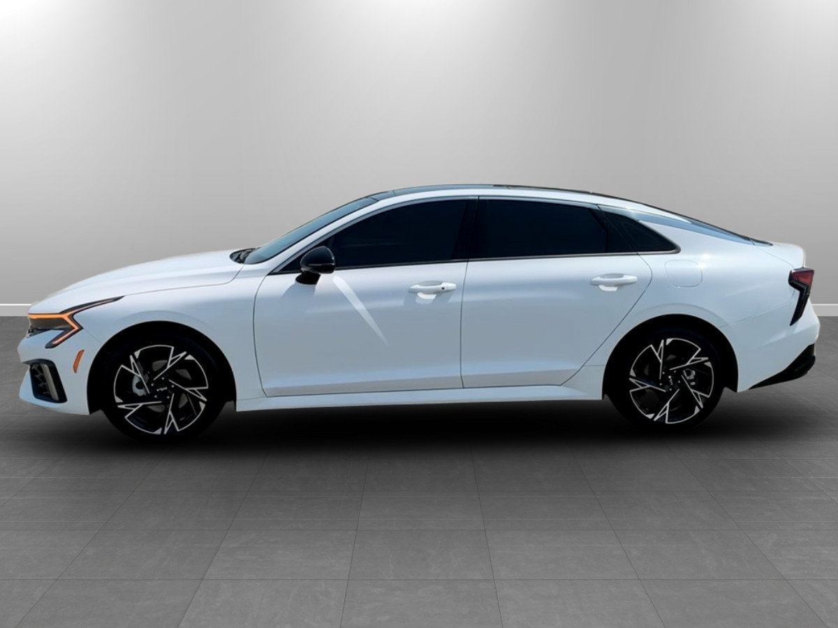Used 2025 Kia K5 GT-Line w/ GT-Line Premium Package FWD image 4