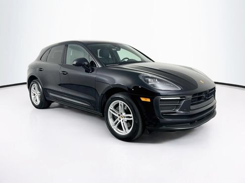 Certified 2023 Porsche Macan AWD/4WD image 7