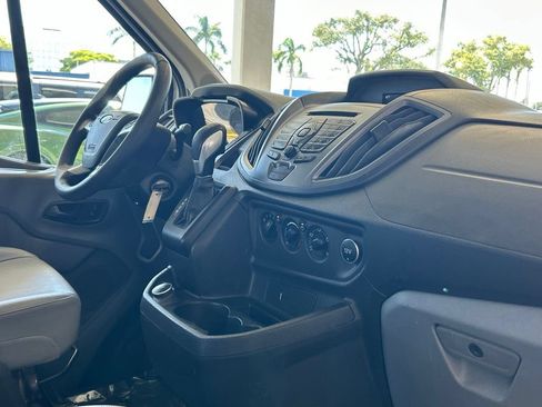 Used 2018 Ford Transit 150 130 Medium Roof RWD image 22