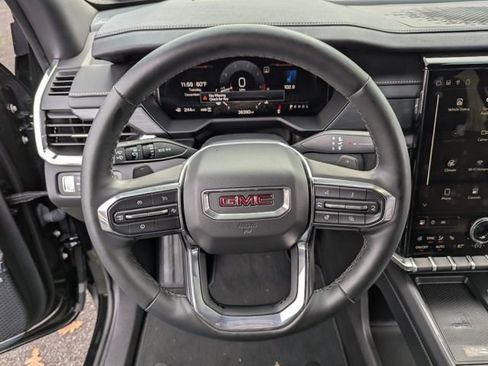 Used 2024 GMC Acadia Elevation image 14