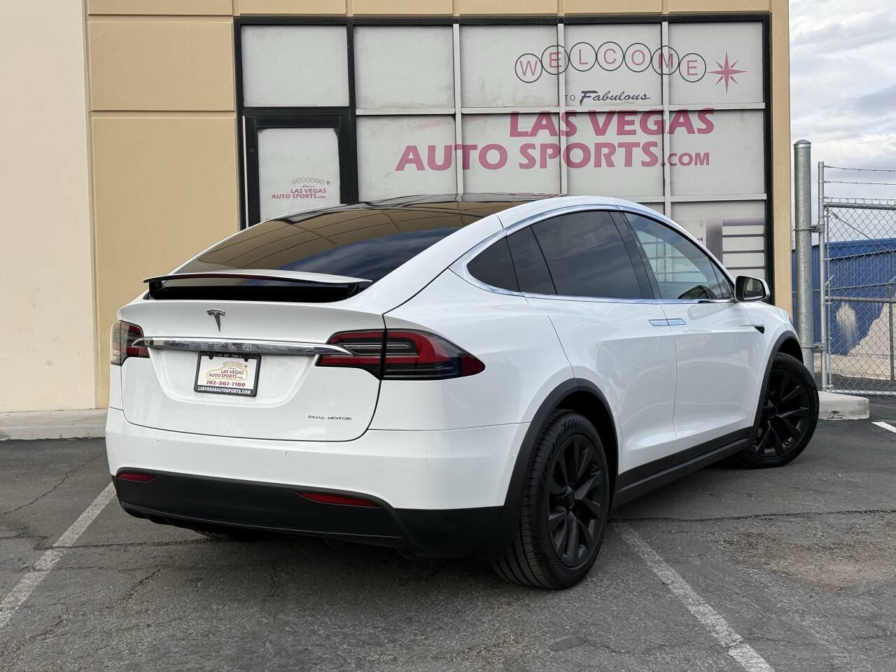 Used 2021 Tesla Model X Long Range AWD/4WD image 7