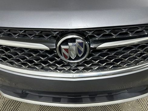 Used 2022 Buick Envision Avenir w/ Technology Package II image 9