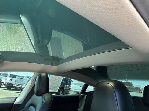 Used 2022 Tesla Model 3 RWD image 21