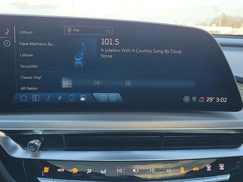 New 2025 Cadillac Lyriq Luxury image 24