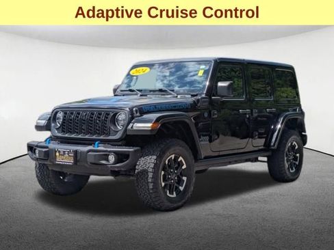 Used 2024 Jeep Wrangler Unlimited Rubicon 4xe AWD/4WD image 10