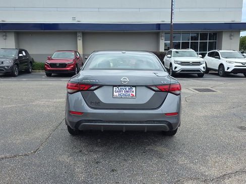 Used 2020 Nissan Sentra SV FWD image 5