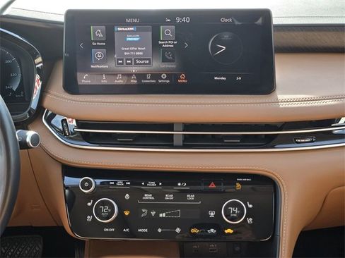 Used 2024 INFINITI QX60 Sensory w/ Vision Package image 17