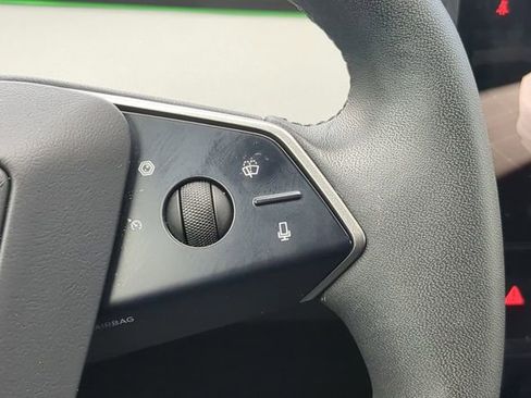 Used 2024 Tesla Cybertruck AWD Crew Cab image 26