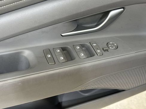 Used 2023 Hyundai Elantra SEL w/ Convenience Package FWD image 22