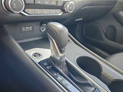 Used 2025 Nissan Altima 2.5 SV image 12