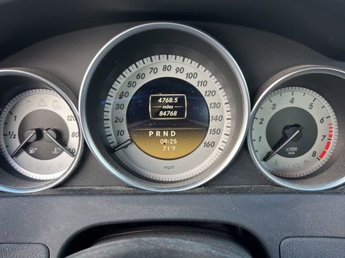 Used 2012 Mercedes-Benz C 250 Sedan image 7