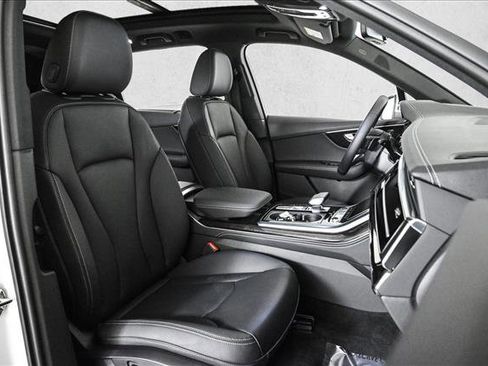 Certified 2025 Audi Q7 3.0T Premium Plus w/ Premium Plus Package image 23