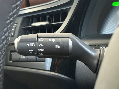 Certified 2025 Lexus ES 300h w/ Premium Package FWD image 31