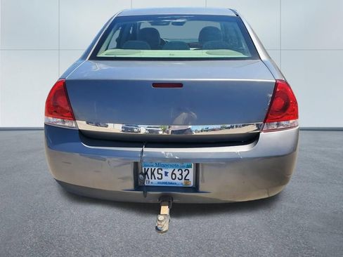 Used 2009 Chevrolet Impala LT FWD image 6