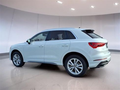 New 2025 Audi Q3 2.0T Premium image 3