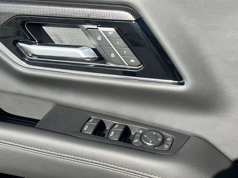 New 2026 GMC Yukon XL Elevation image 14