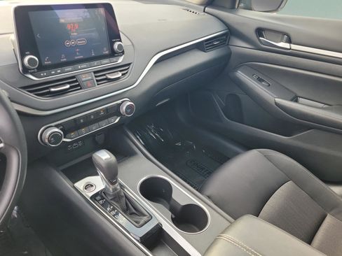 Certified 2022 Nissan Altima 2.5 SV image 35