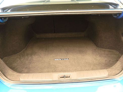 Used 2025 Nissan Sentra SR image 23