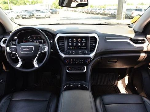 Used 2023 GMC Acadia SLT FWD image 7
