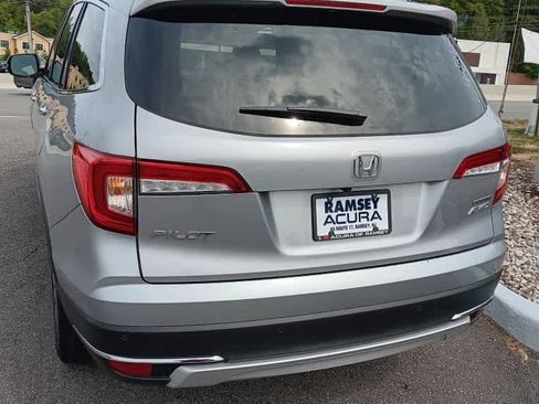 Used 2022 Honda Pilot Touring image 4