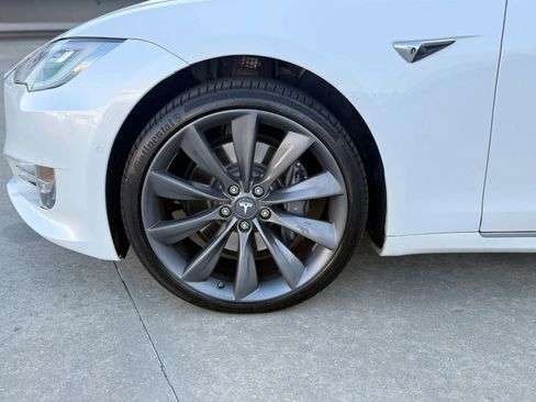 Used 2020 Tesla Model S AWD image 14