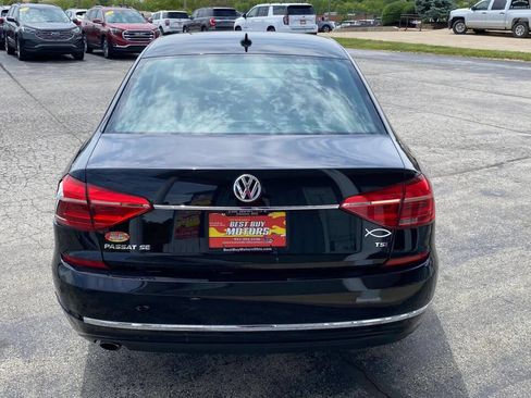 Used 2016 Volkswagen Passat 1.8T SE FWD image 4
