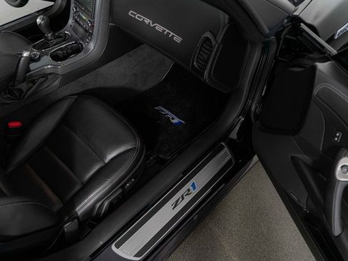 Used 2009 Chevrolet Corvette ZR1 w/ Preferred Equipment Group image 27