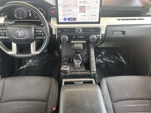 Used 2024 Toyota Tacoma TRD Off-Road AWD/4WD image 16