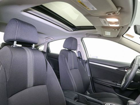Used 2018 Honda Civic EX image 19