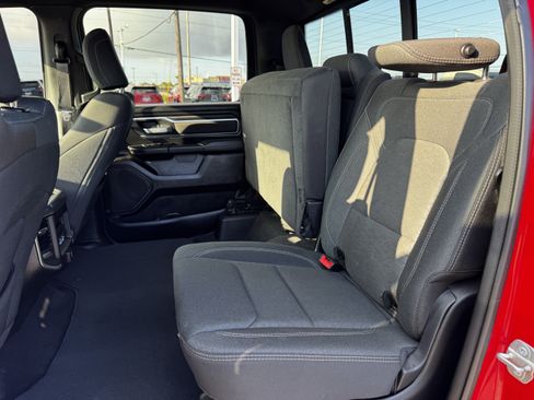 Used 2025 RAM 1500 Big Horn AWD/4WD image 29