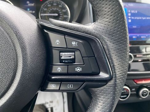 Used 2022 Subaru Crosstrek 2.5i Sport w/ Moonroof Package image 27