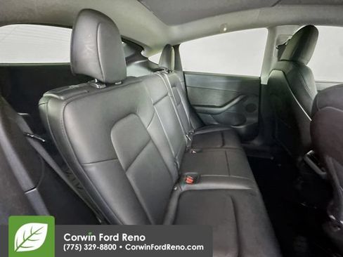 Used 2020 Tesla Model Y Long Range AWD/4WD image 24