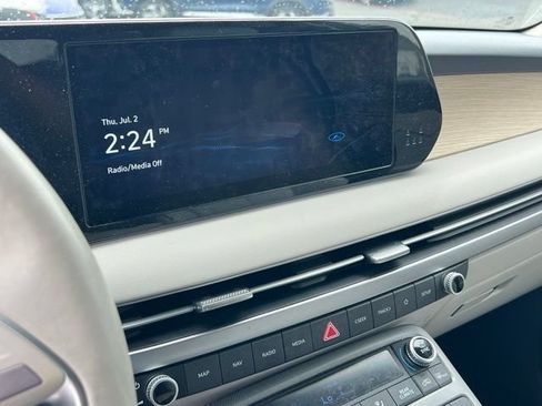 Used 2023 Hyundai Palisade Limited AWD/4WD image 16