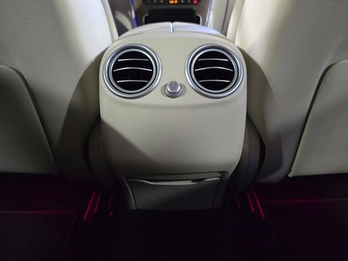 Used 2020 Mercedes-Benz GLC 300 GLC 300 image 28