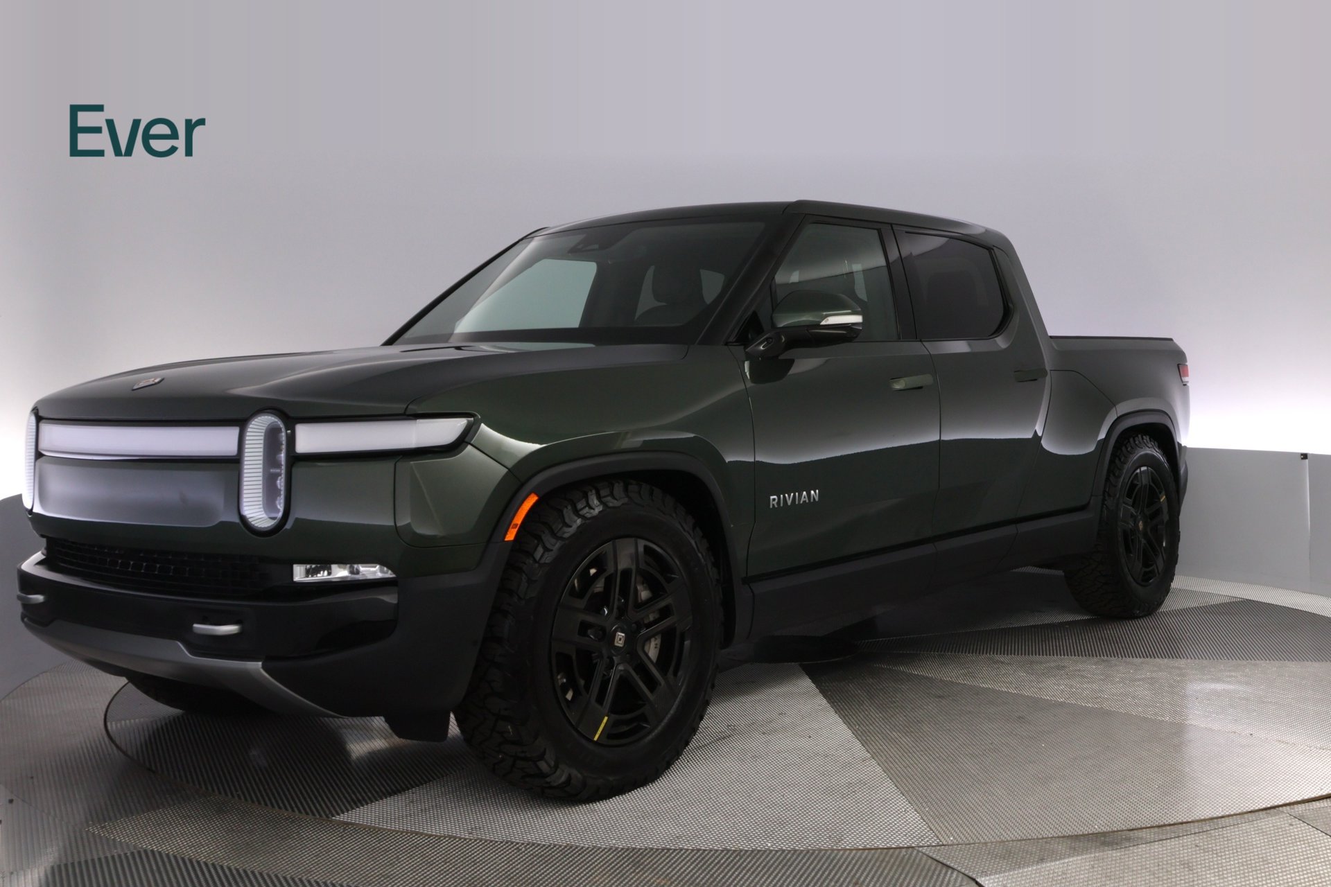 Used 2023 Rivian R1T Adventure Dual AWD/4WD image 2