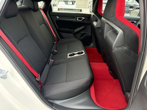 Used 2023 Honda Civic Type R image 19