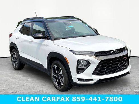 Used 2023 Chevrolet TrailBlazer RS w/ Convenience Package FWD image 3