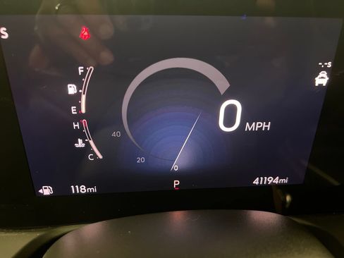 Used 2024 Buick Encore GX Avenir w/ Avenir Convenience Package AWD/4WD image 20