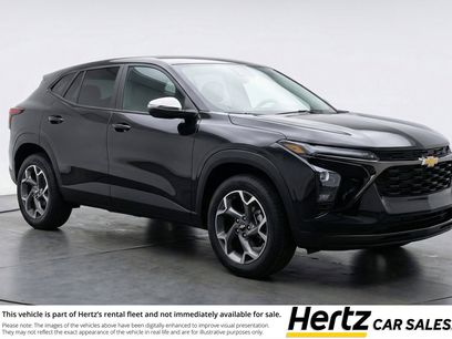 Used 2025 Chevrolet Trax LT