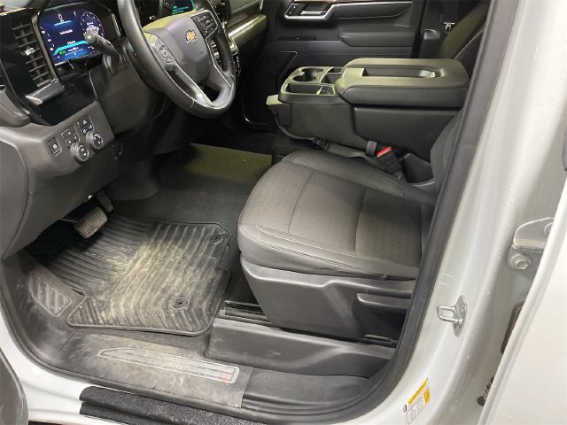 Used 2026 Chevrolet Silverado 2500 LT AWD/4WD image 6