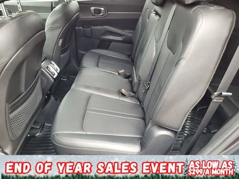 Used 2022 Kia Sorento S w/ Panoramic Sunroof Package image 19