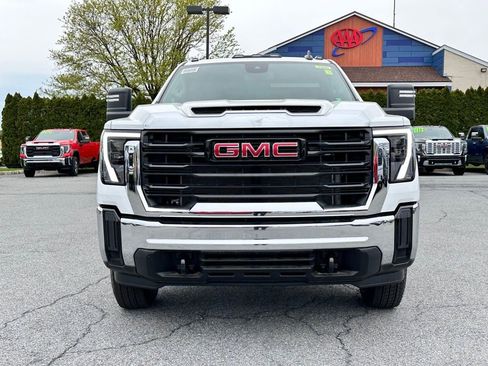 New 2026 GMC Sierra 3500 Pro AWD/4WD image 4