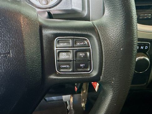 Used 2019 RAM 1500 Classic SLT RWD image 17