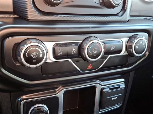 Used 2021 Jeep Wrangler Unlimited Sport image 15